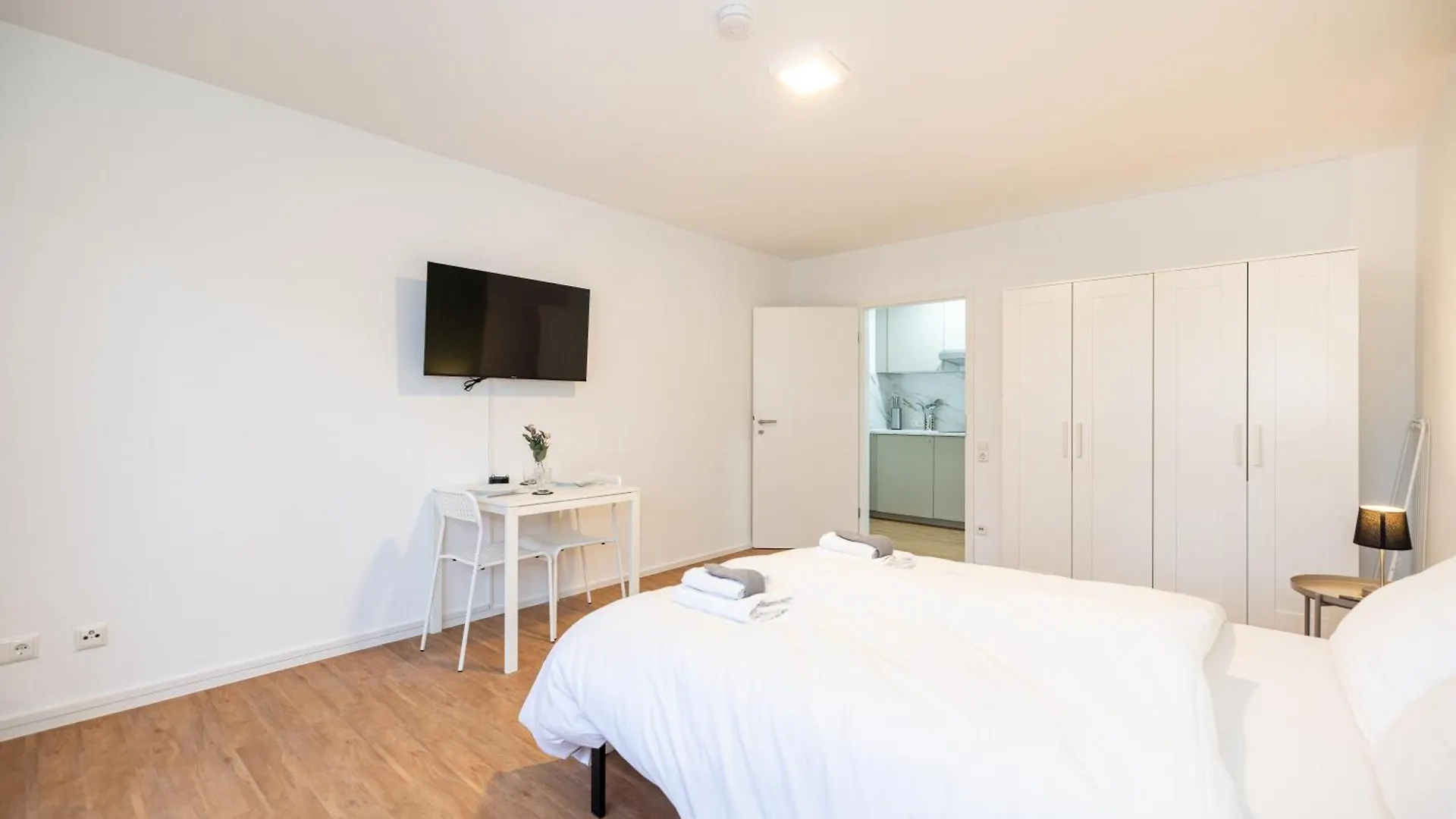Gemuetliche, Moderne Ferienwohnung In Stadtnaehe ヴュルツブルク 0*,