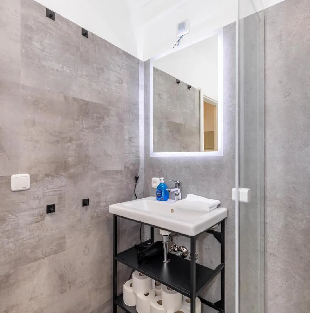 アパート Gemuetliche, Moderne Ferienwohnung In Stadtnaehe ヴュルツブルク ドイツ