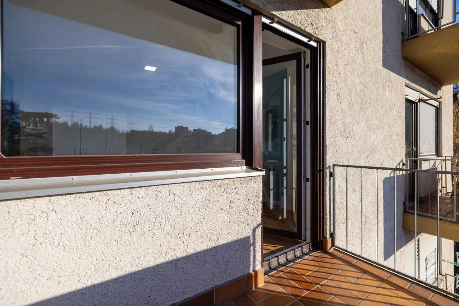 Gemuetliche, Moderne Ferienwohnung In Stadtnaehe ヴュルツブルク ドイツ